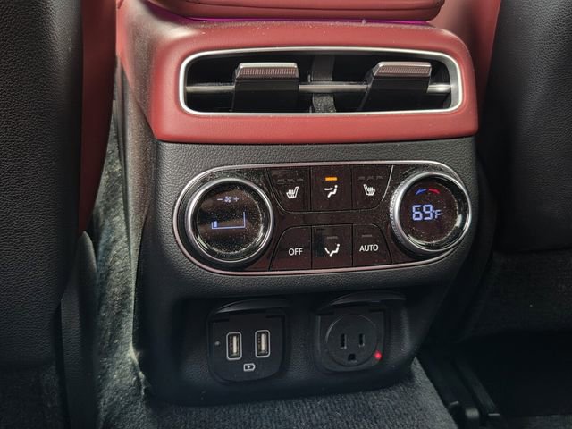 Used 2023 Genesis GV70 3.5T Sport w/ Sport Prestige Package image 17