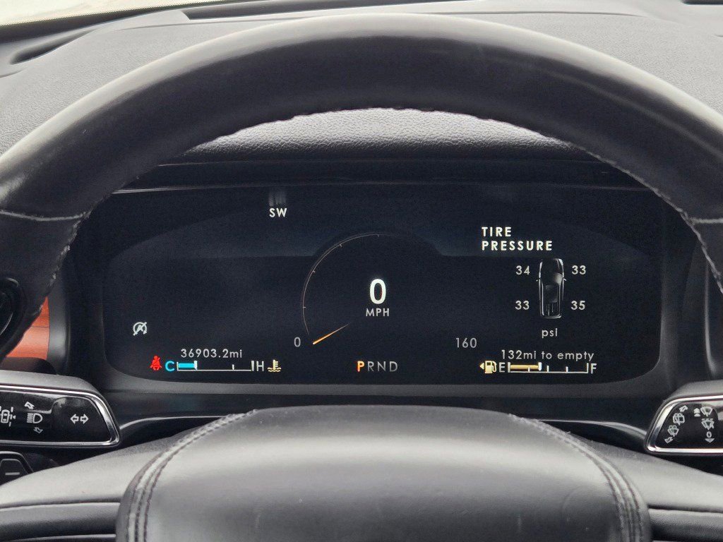 Used 2023 Lincoln Aviator Reserve w/ Equipment Group 201A image 36