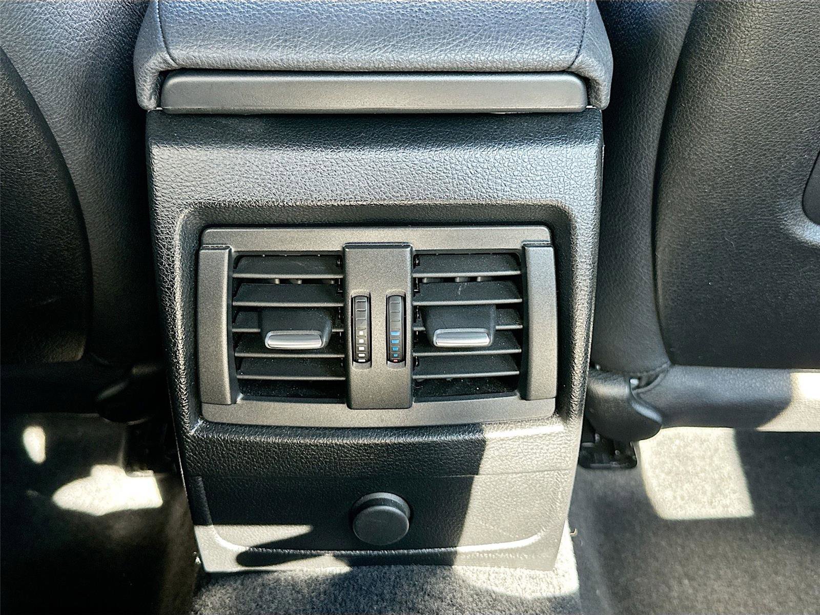 Used 2020 BMW 230i xDrive Coupe w/ Convenience Package image 26