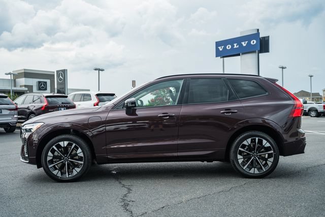 New 2026 Volvo XC60 T8 Plus w/ Protection Package Premier AWD/4WD image 4