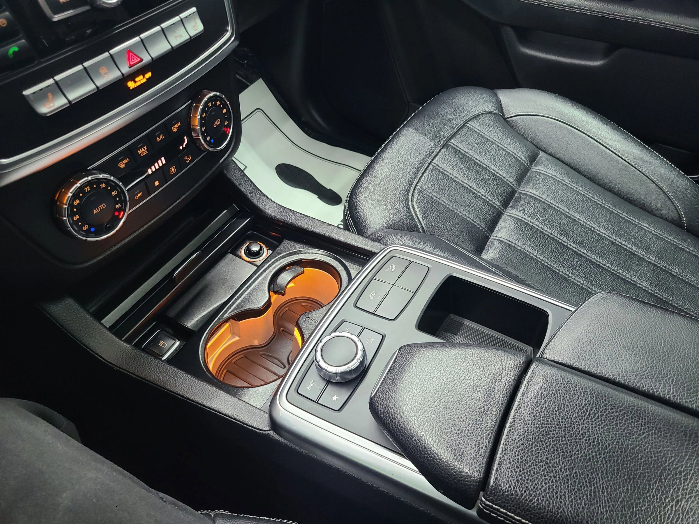 Used 2016 Mercedes-Benz GL 320 BlueTEC 4MATIC w/ Premium I Package image 27