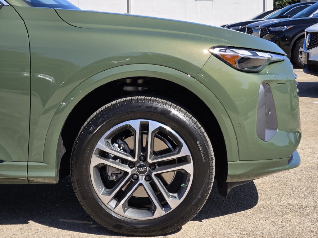 Certified 2026 Audi Q5 Premium AWD/4WD image 13