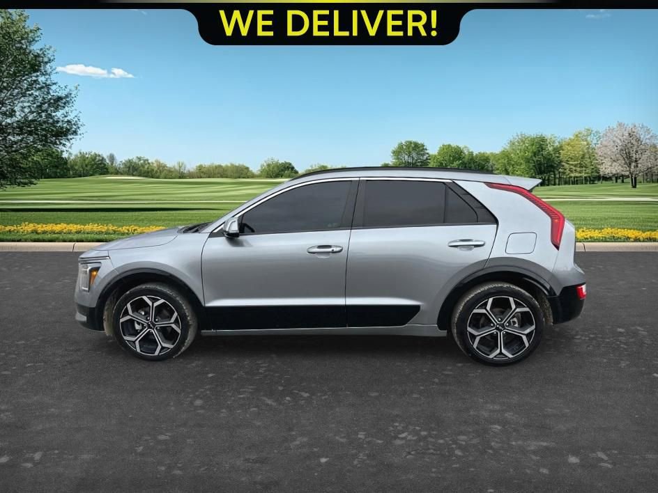 Used 2023 Kia Niro EX Touring FWD image 7