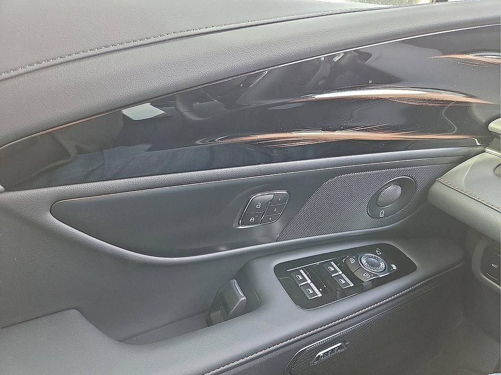 New 2026 Lincoln Nautilus Reserve AWD/4WD image 16