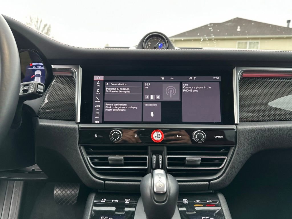 Used 2024 Porsche Macan S image 33