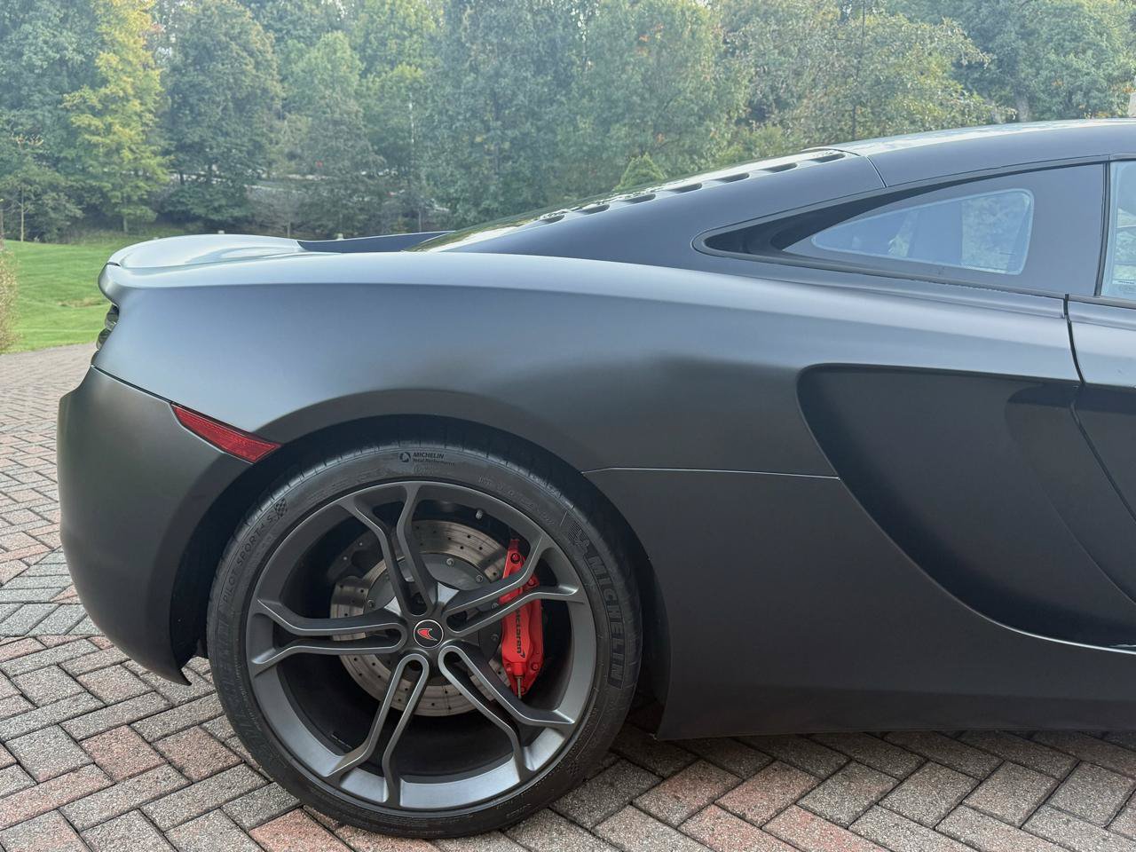Used 2012 McLaren MP4-12C Coupe RWD image 20