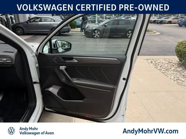 Used 2023 Volkswagen Tiguan SEL R-Line AWD/4WD image 19