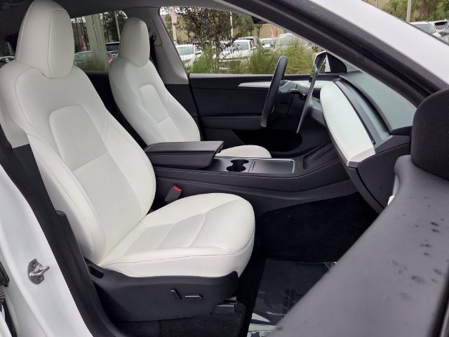 Used 2023 Tesla Model Y Long Range AWD/4WD image 22