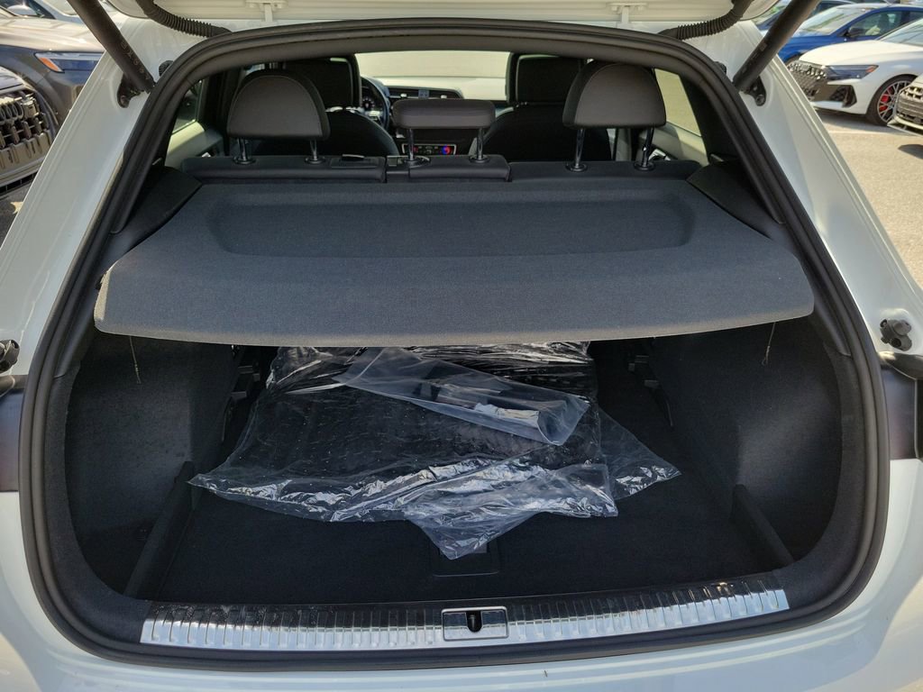 Certified 2025 Audi Q3 2.0T Premium w/ Convenience Package AWD/4WD image 30