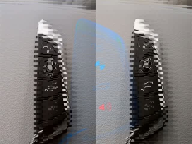 Used 2023 BMW 330e xDrive w/ Driving Assistance Package image 38