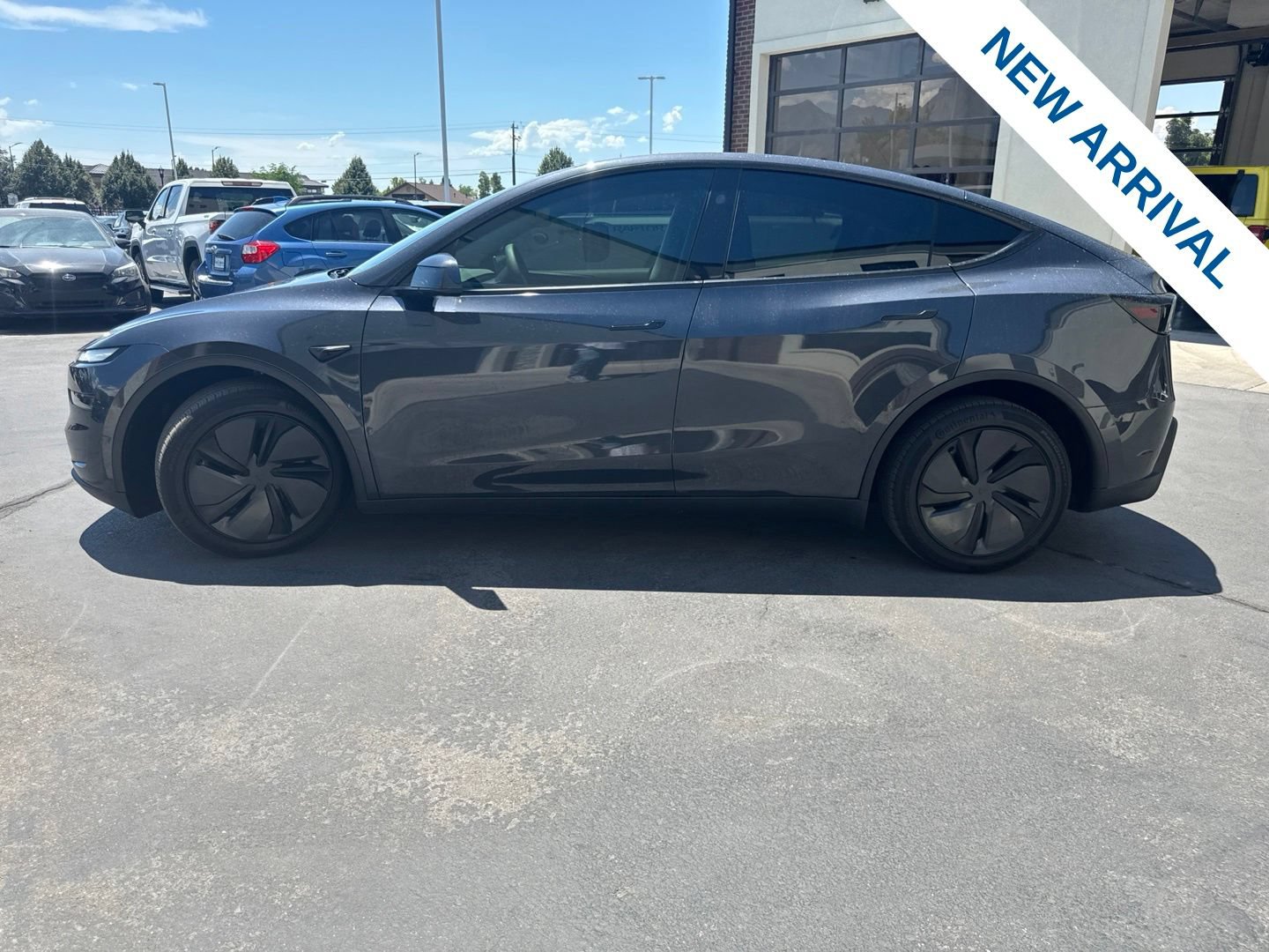 Used 2026 Tesla Model Y Long Range AWD/4WD image 4