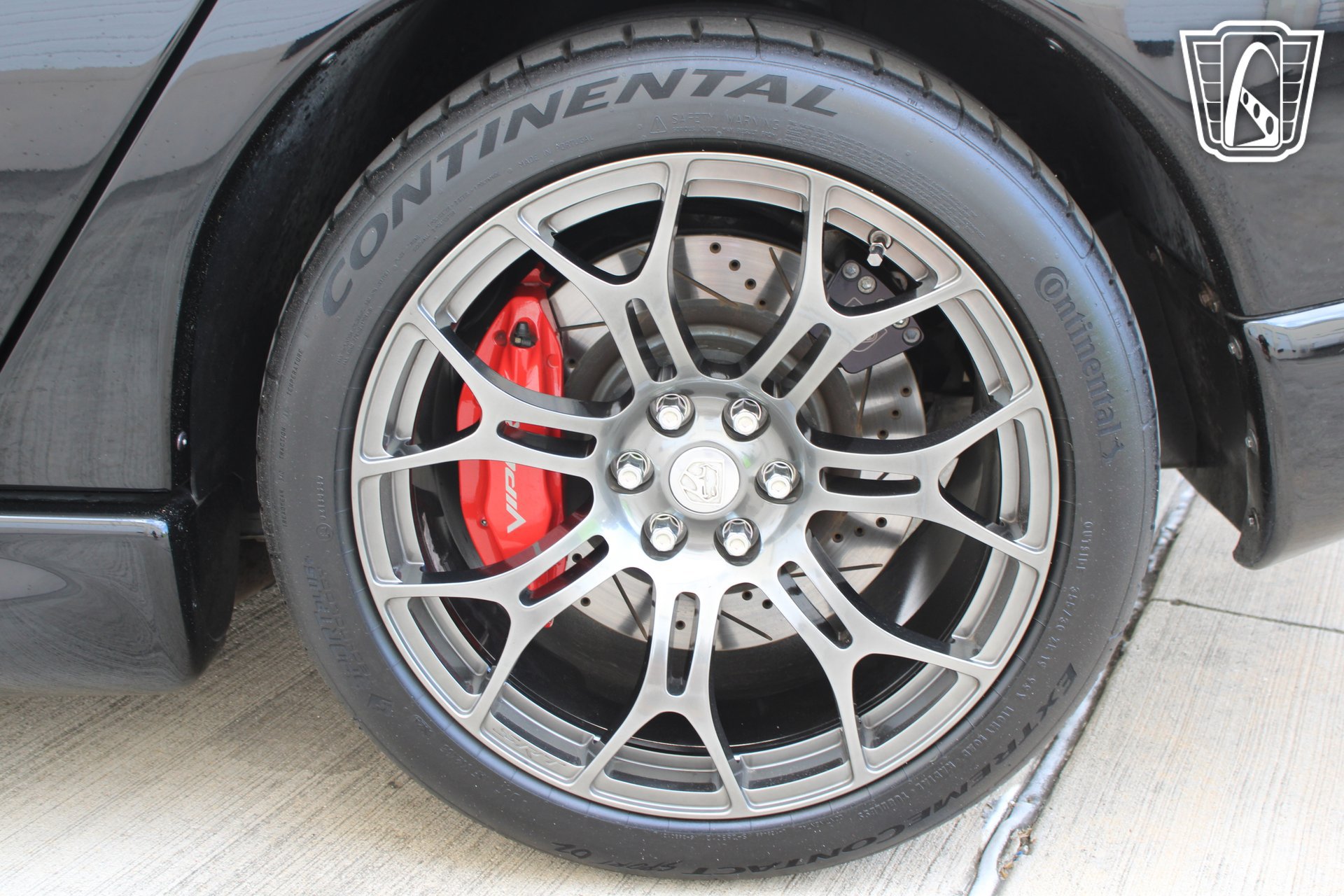 Used 2000 Dodge Viper RT/10 RWD image 9