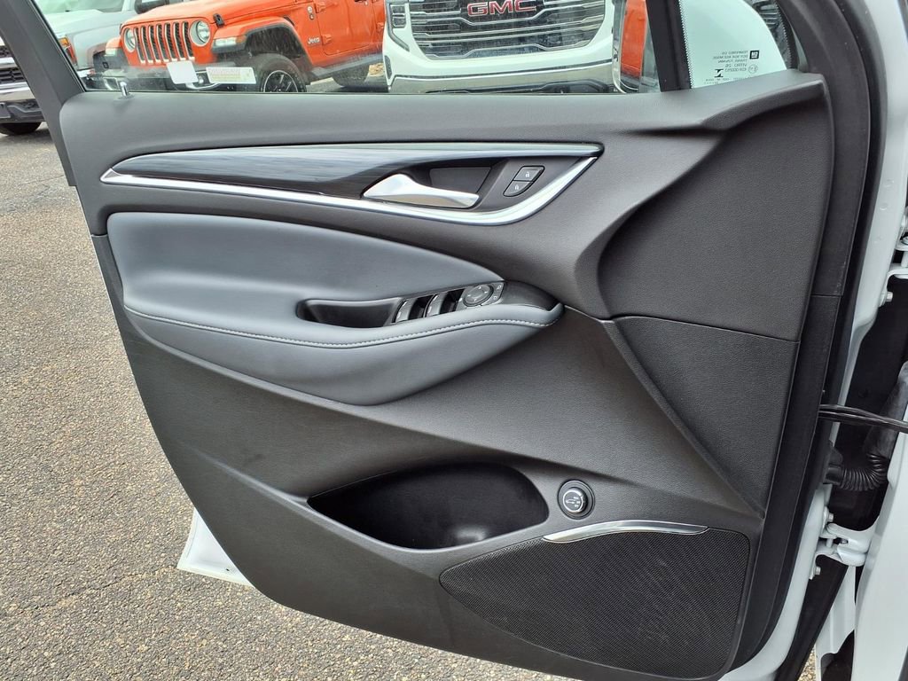 Used 2023 Buick Enclave Essence w/ Experience Buick Package image 22