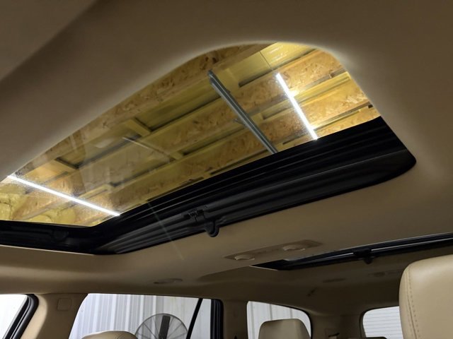 Used 2011 Buick Enclave CXL image 37