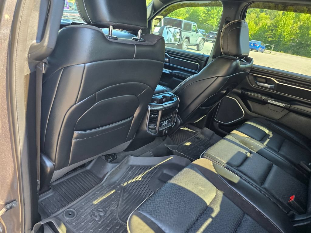 Used 2024 RAM 1500 Laramie AWD/4WD image 25