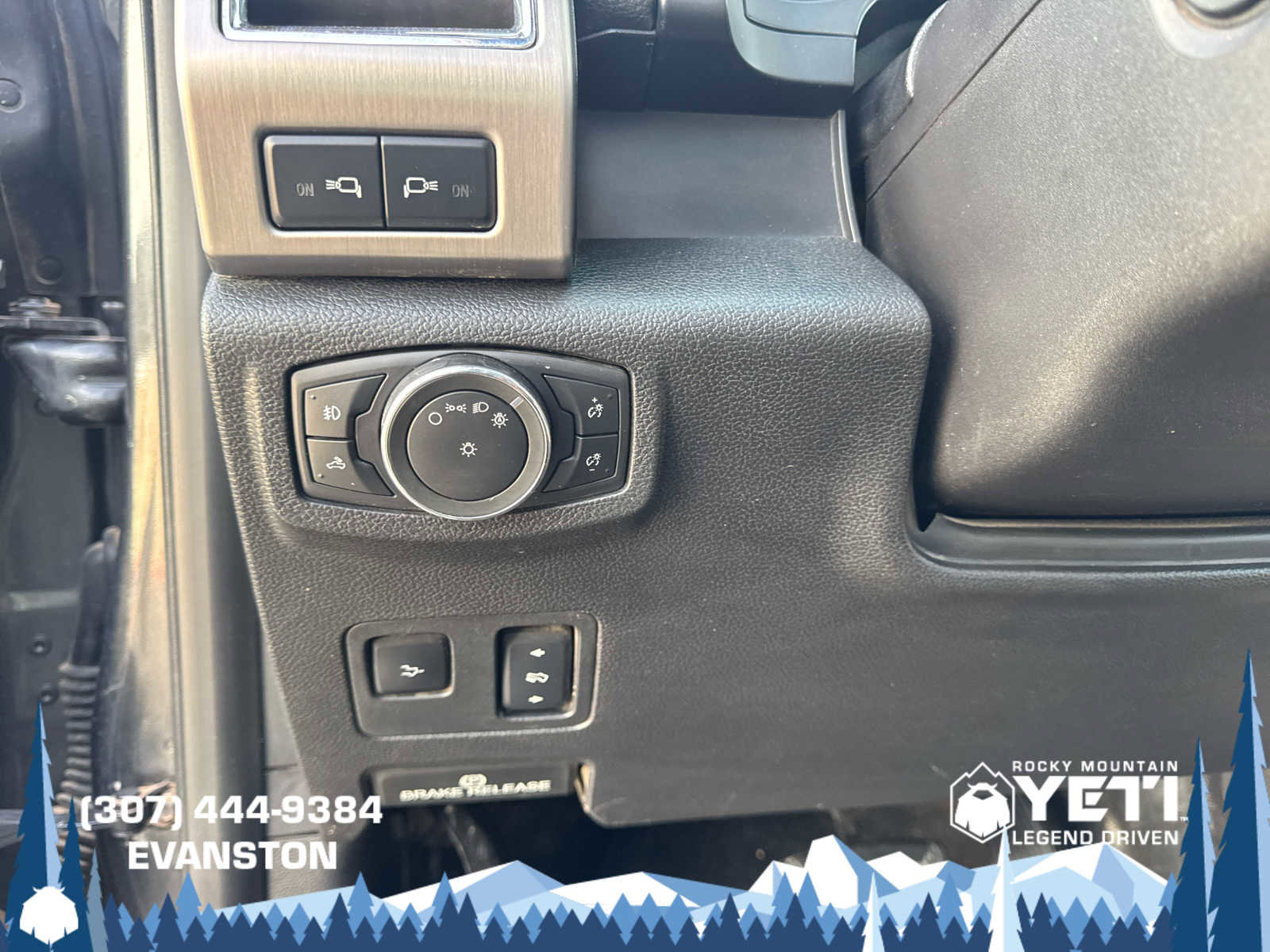 Used 2017 Ford F350 Platinum w/ Platinum Ultimate Package image 27