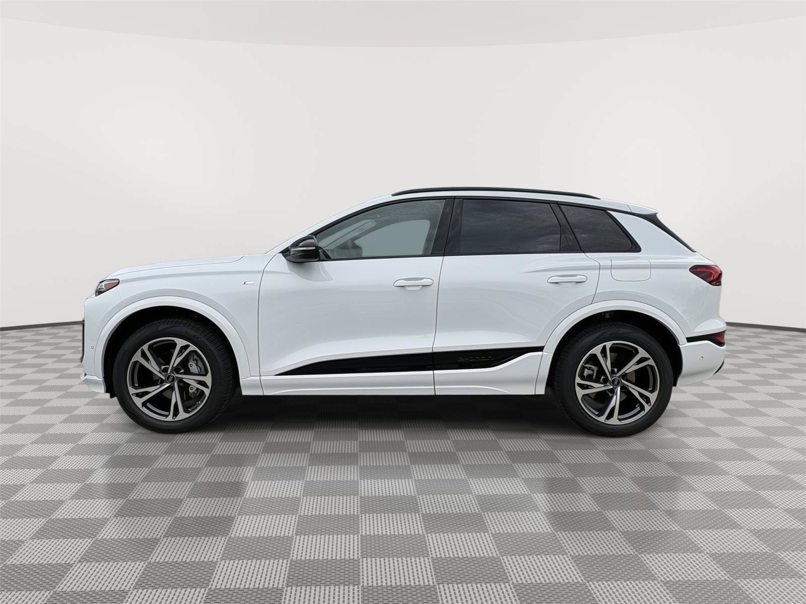 New 2027 Audi Q6 e-tron Premium Plus AWD/4WD image 2