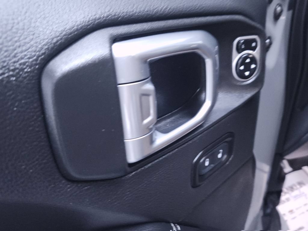 Used 2020 Jeep Gladiator Rubicon AWD/4WD image 13