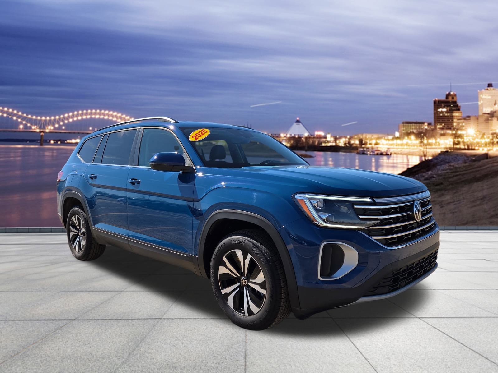 Certified 2025 Volkswagen Atlas SE image 4
