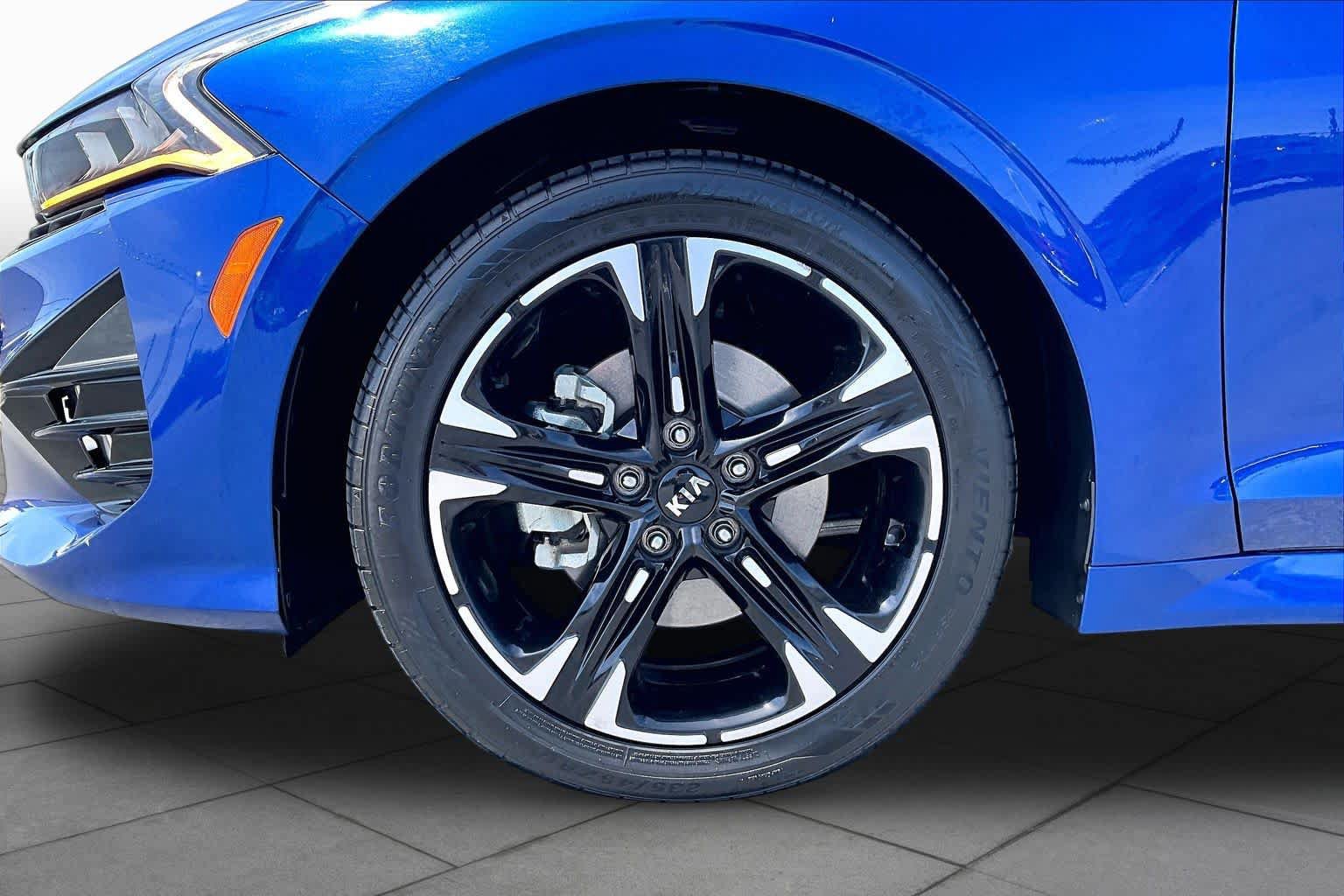Used 2021 Kia K5 GT-Line w/ GT-Line FWD Premium Package image 10