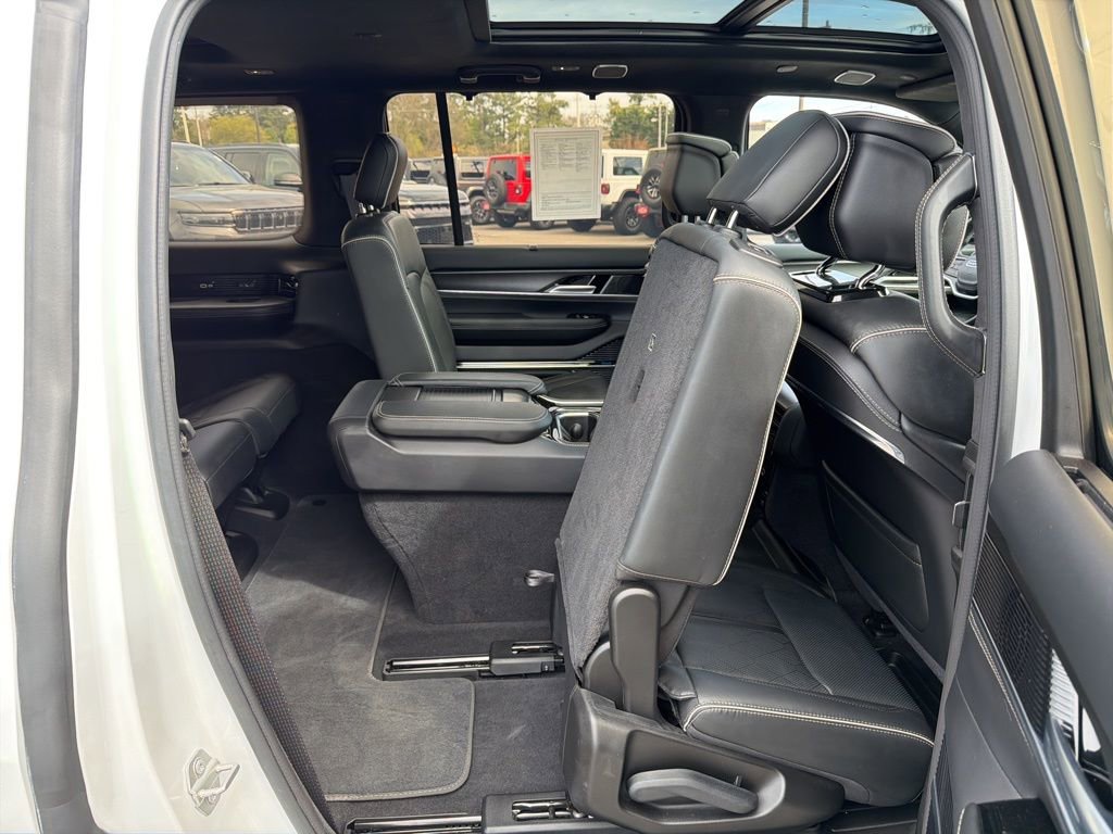 Used 2024 Jeep Grand Wagoneer Series II w/ Quick Order Packagew 28T image 21