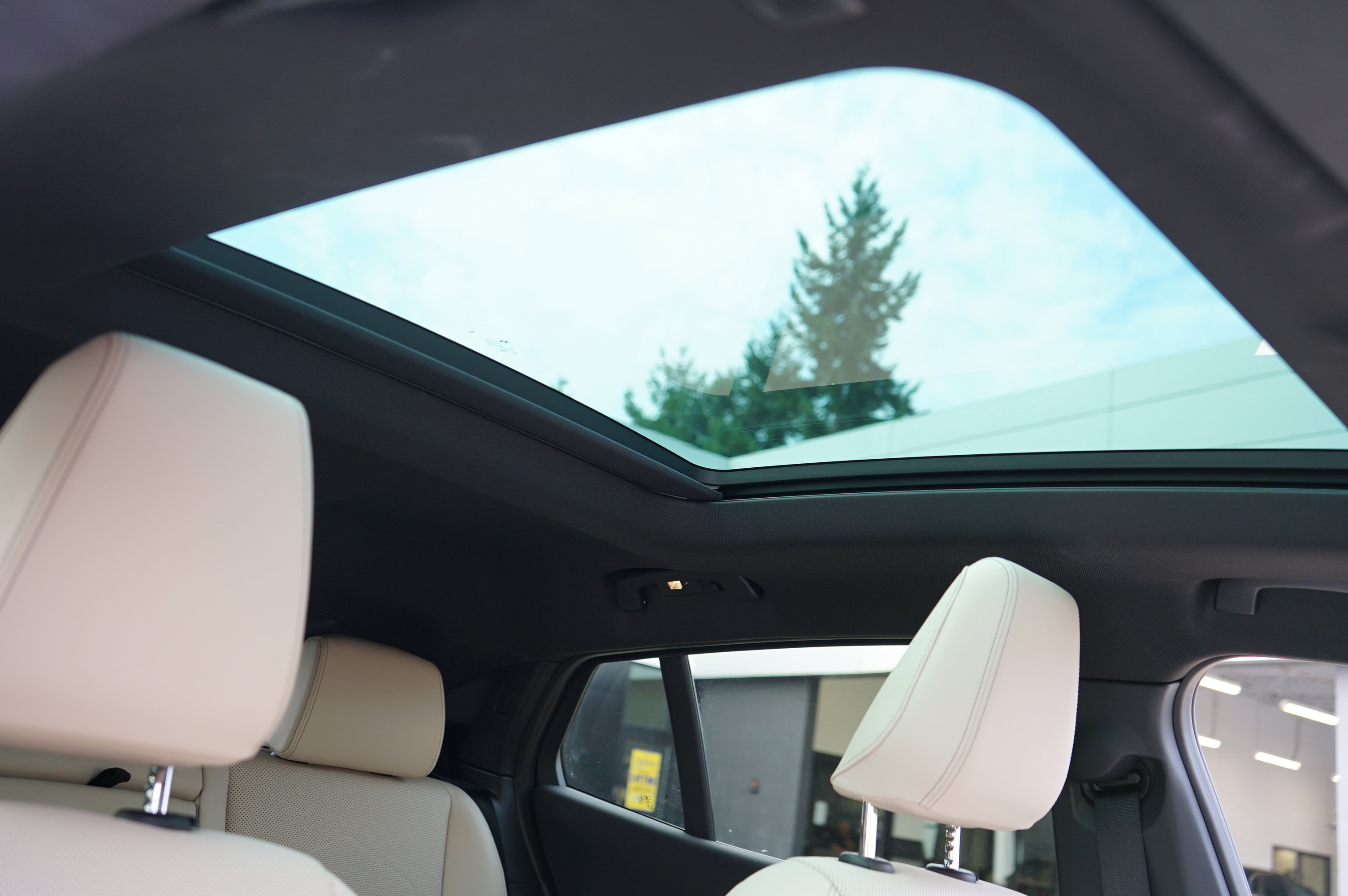 Used 2025 BMW X2 xDrive28i w/ Convenience Package image 25