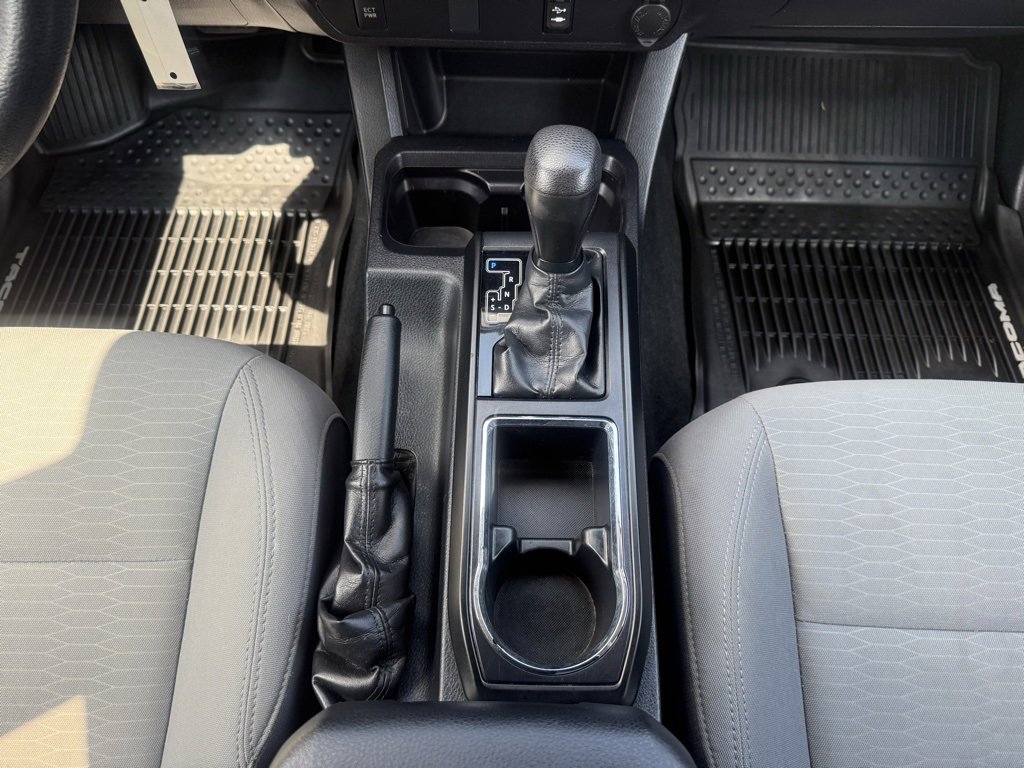 Used 2019 Toyota Tacoma SR image 22