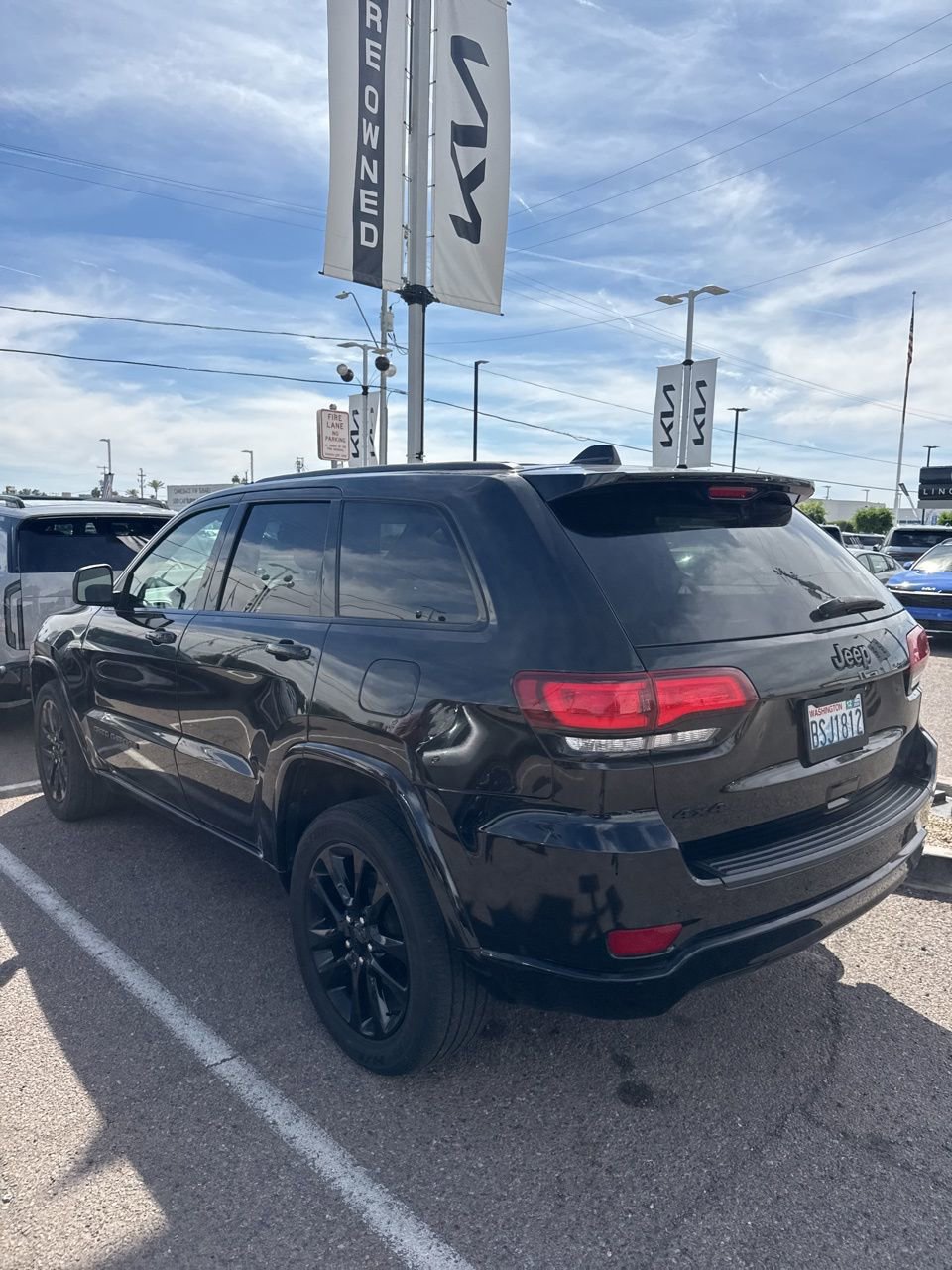 Used 2020 Jeep Grand Cherokee Altitude image 9