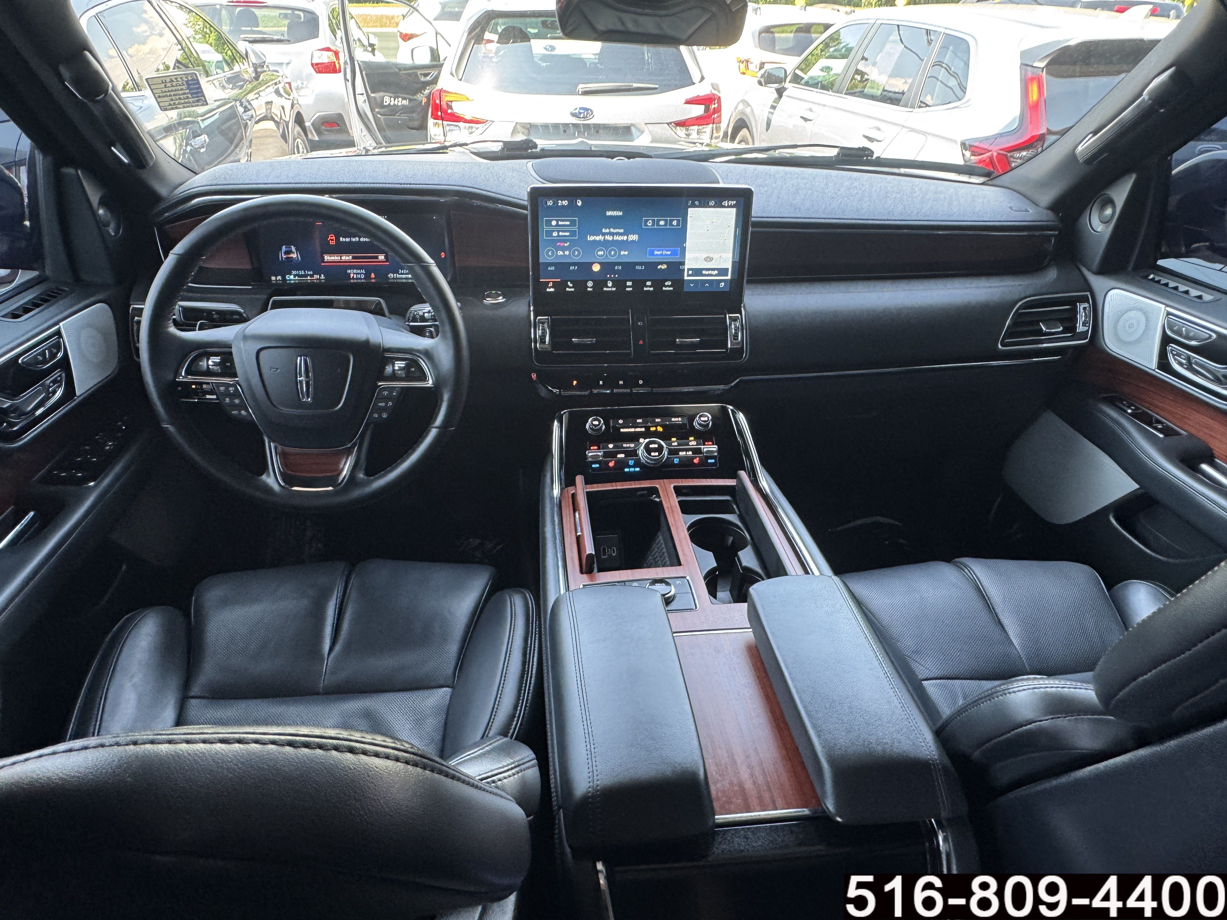 Used 2023 Lincoln Navigator Reserve AWD/4WD image 11