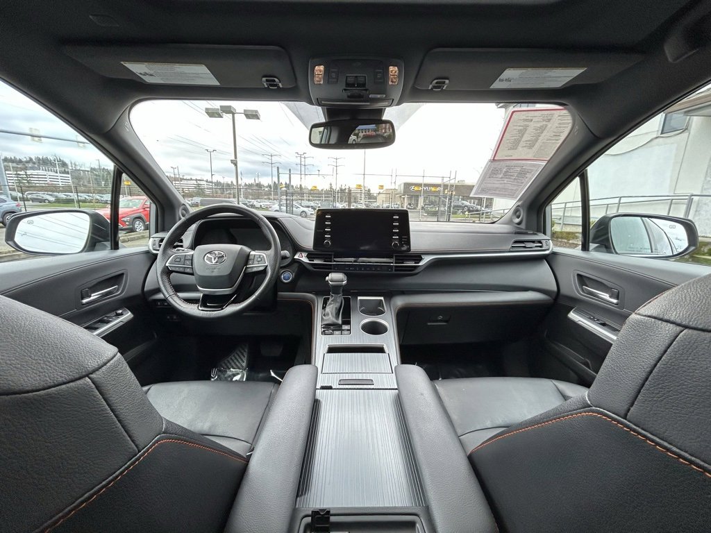 Certified 2023 Toyota Sienna XSE image 19