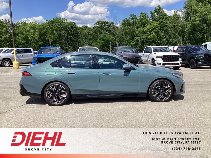 Used 2024 BMW 530i xDrive w/ M Sport Package AWD/4WD image 8