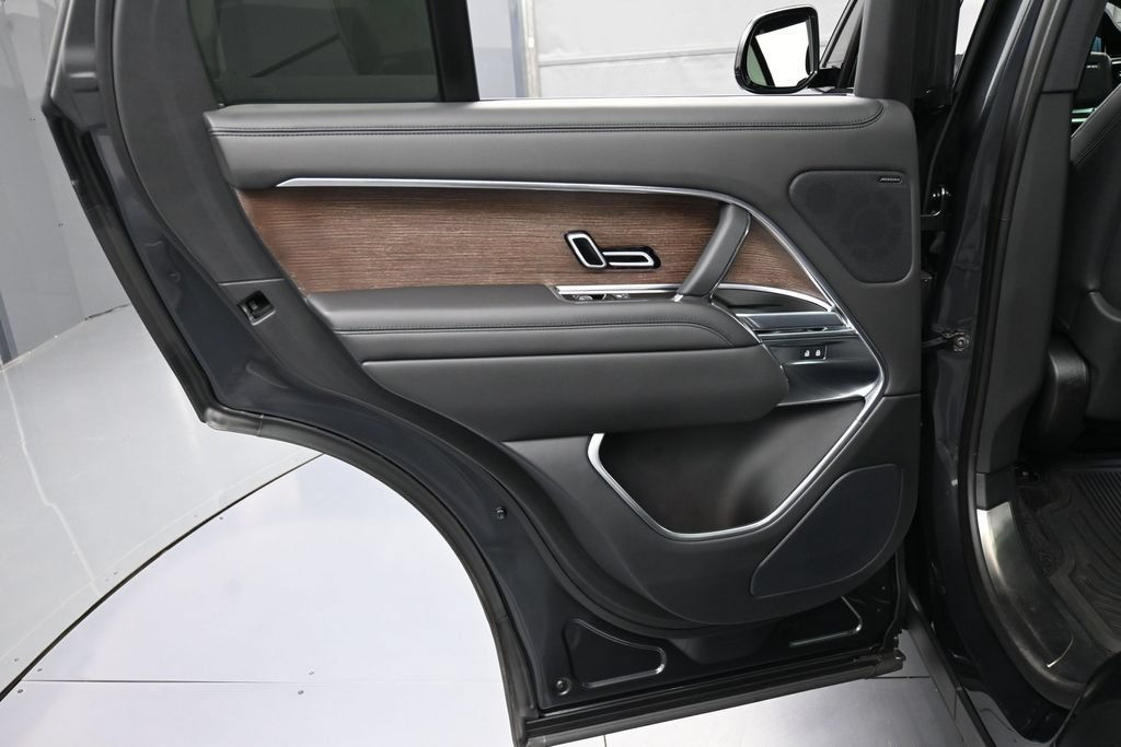 Used 2023 Land Rover Range Rover SE AWD/4WD image 22