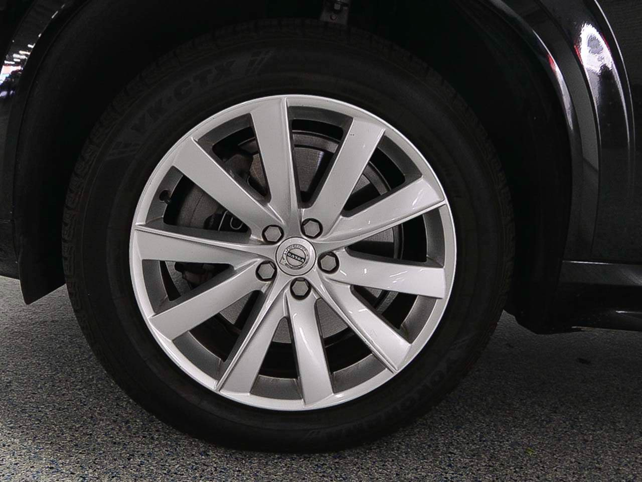 Used 2019 Volvo XC90 T6 Momentum w/ Advanced Package AWD/4WD image 5