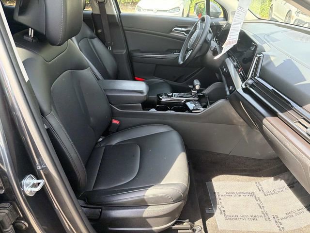 Used 2023 Kia Sportage EX AWD/4WD image 9