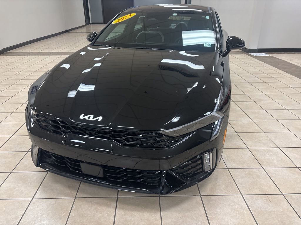 Used 2025 Kia K5 GT-Line image 2