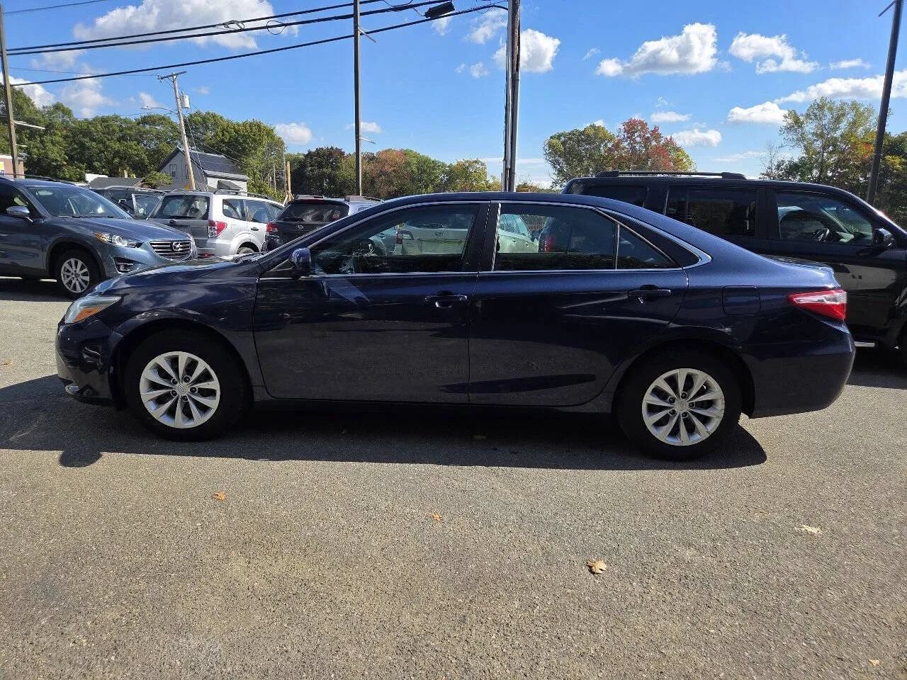 Used 2015 Toyota Camry LE FWD image 34