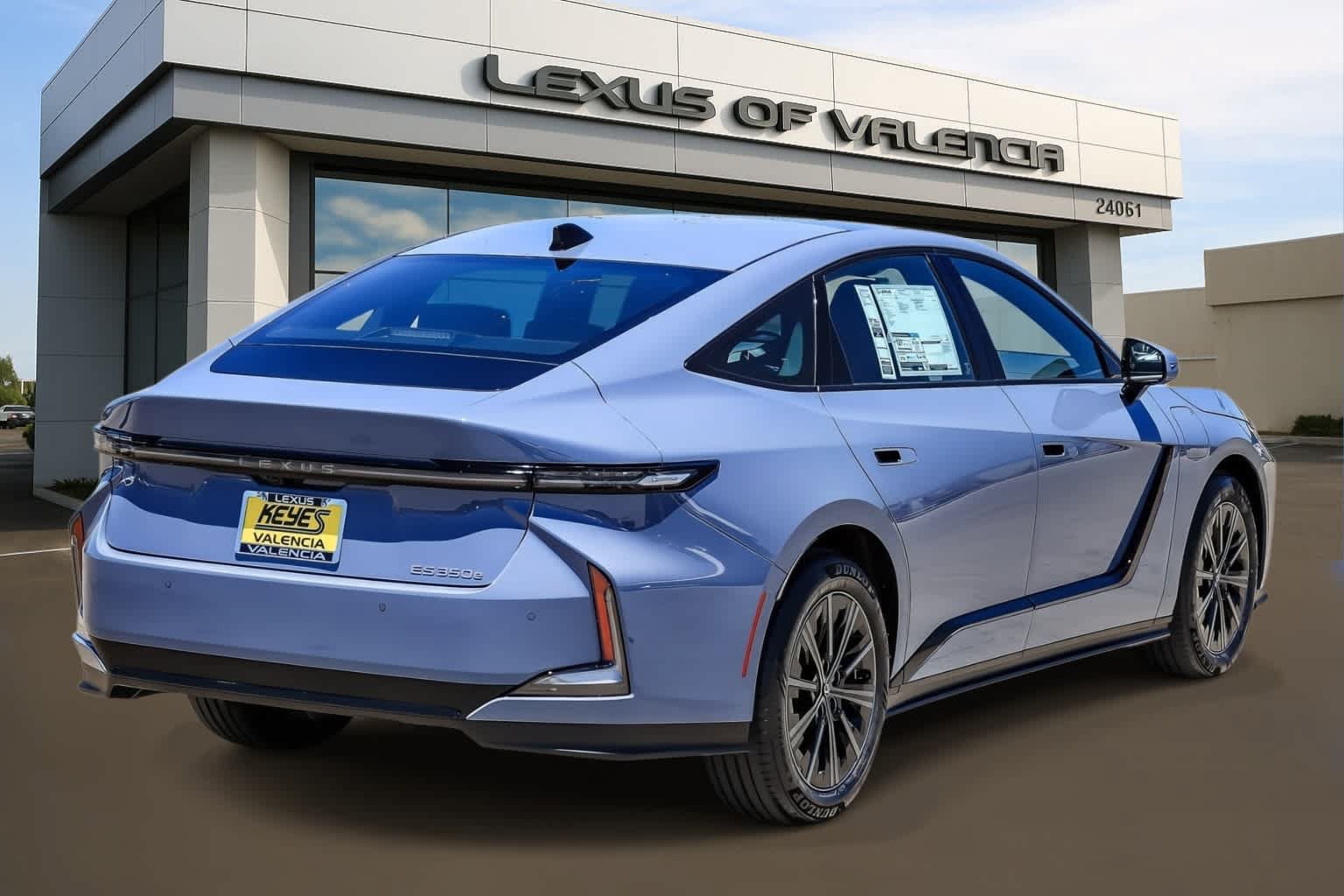 New 2026 Lexus ES 350e FWD image 4