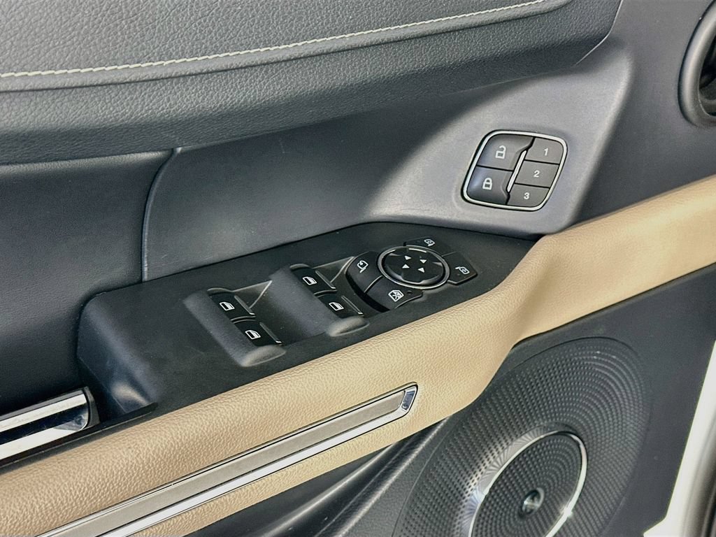Used 2022 Ford Expedition Max Limited AWD/4WD image 24