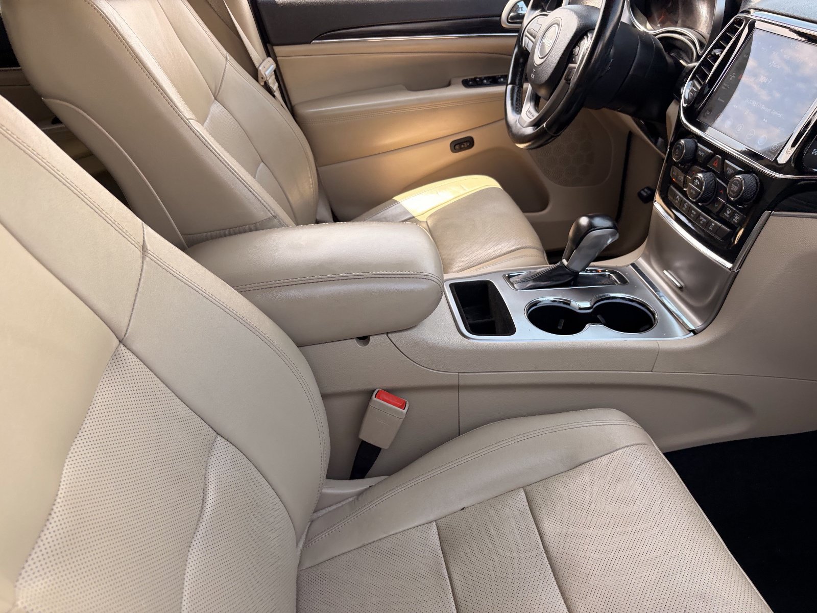 Used 2020 Jeep Grand Cherokee Limited w/ Luxury Group II RWD image 10