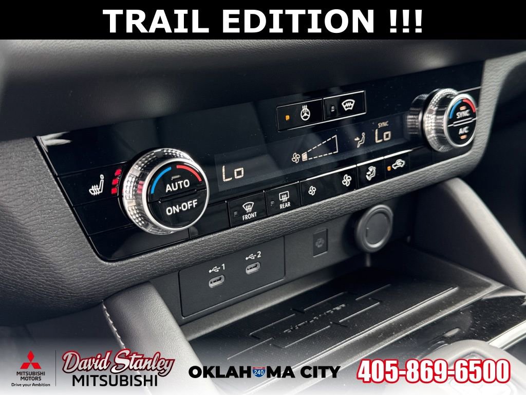 New 2026 Mitsubishi Outlander AWD image 17
