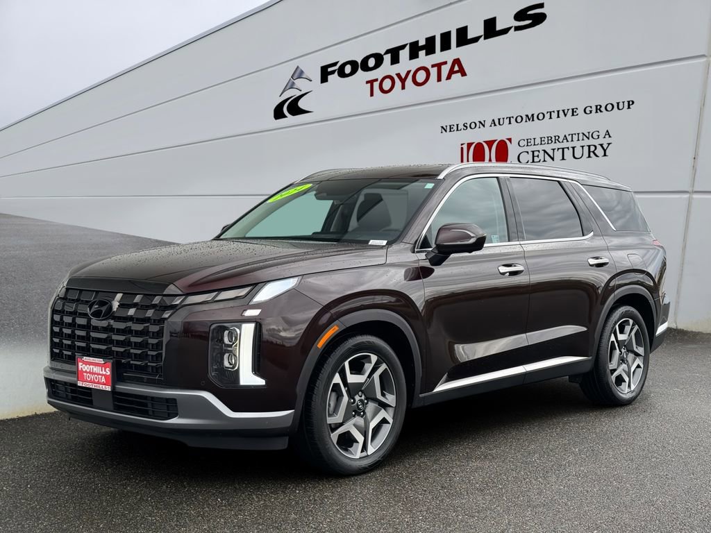 Used 2024 Hyundai Palisade Limited image 3