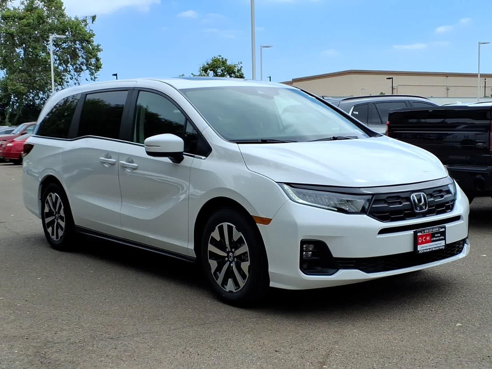 New 2026 Honda Odyssey EX-L image 3