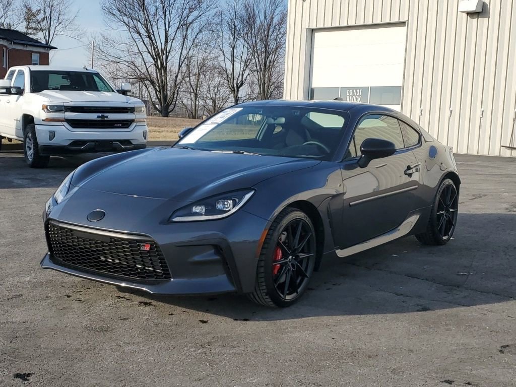 Used 2025 Toyota GR86 Premium image 3
