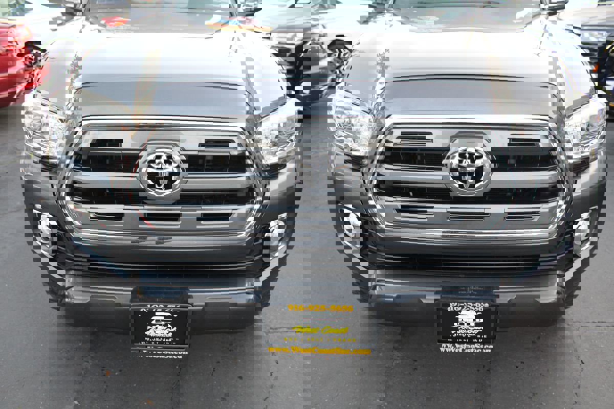 Used 2017 Toyota Tacoma Limited image 9