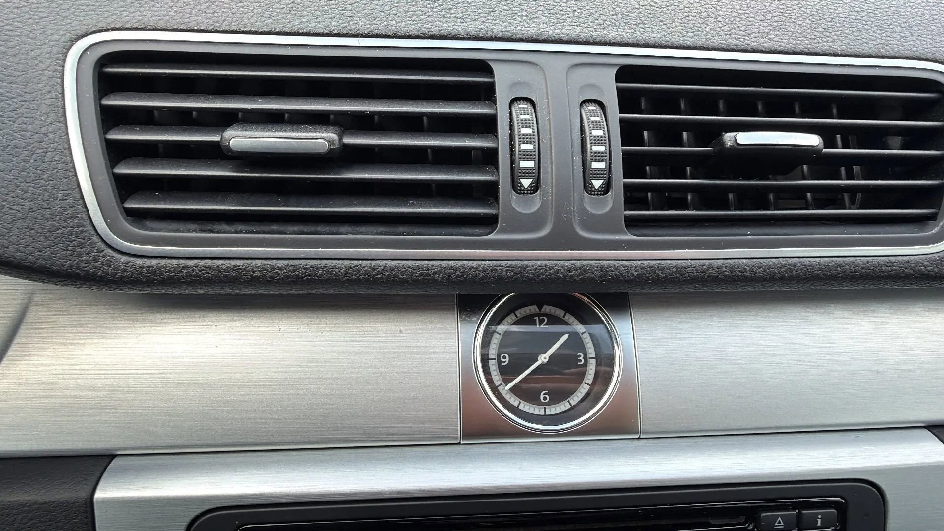 Used 2014 Volkswagen CC R-Line image 34