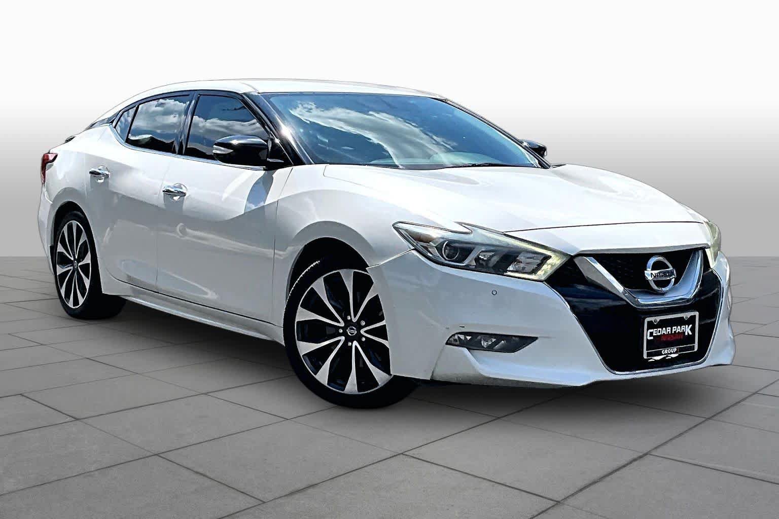 Used 2016 Nissan Maxima SR FWD image 3
