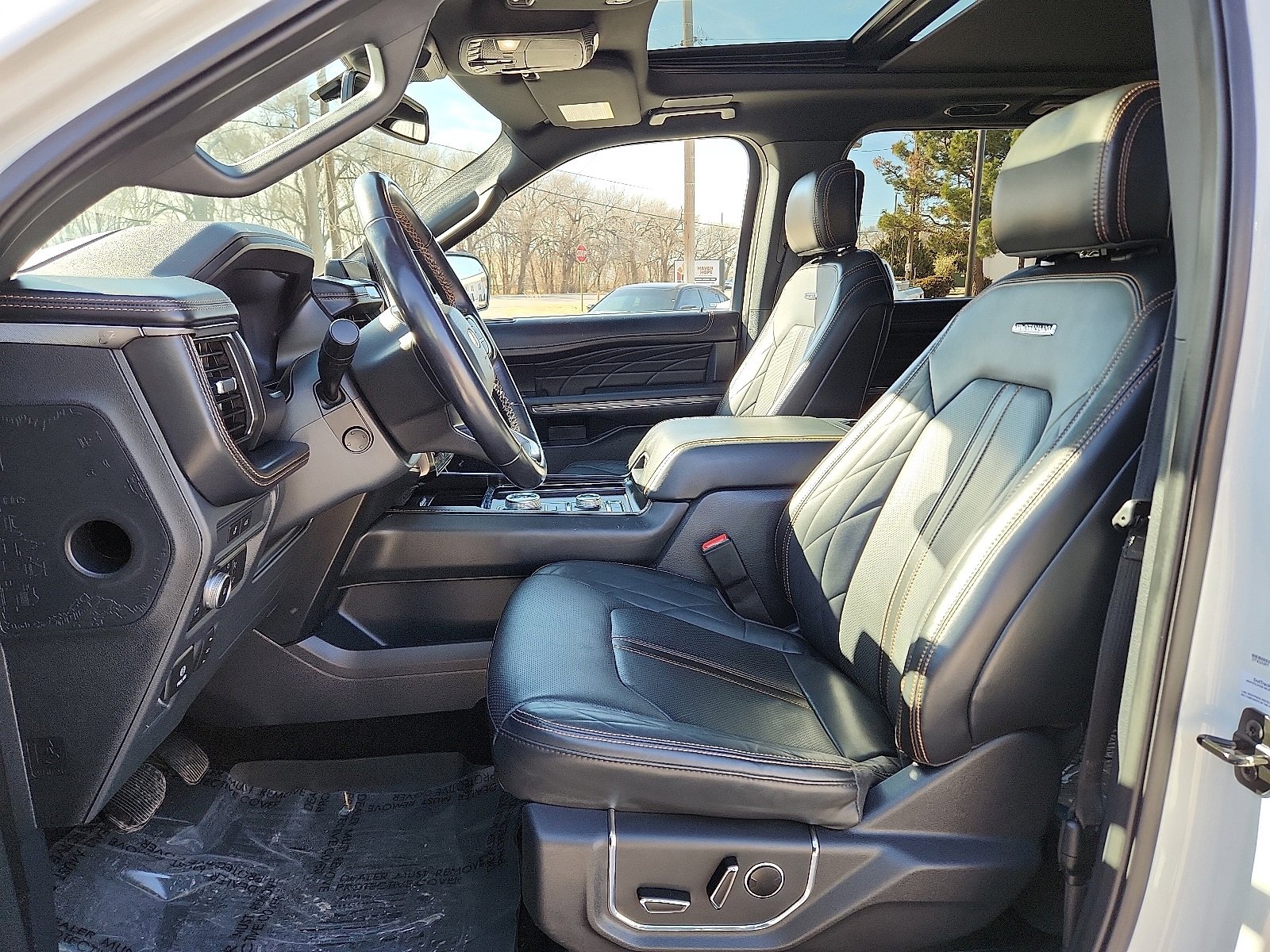 Used 2022 Ford Expedition Max Platinum image 11