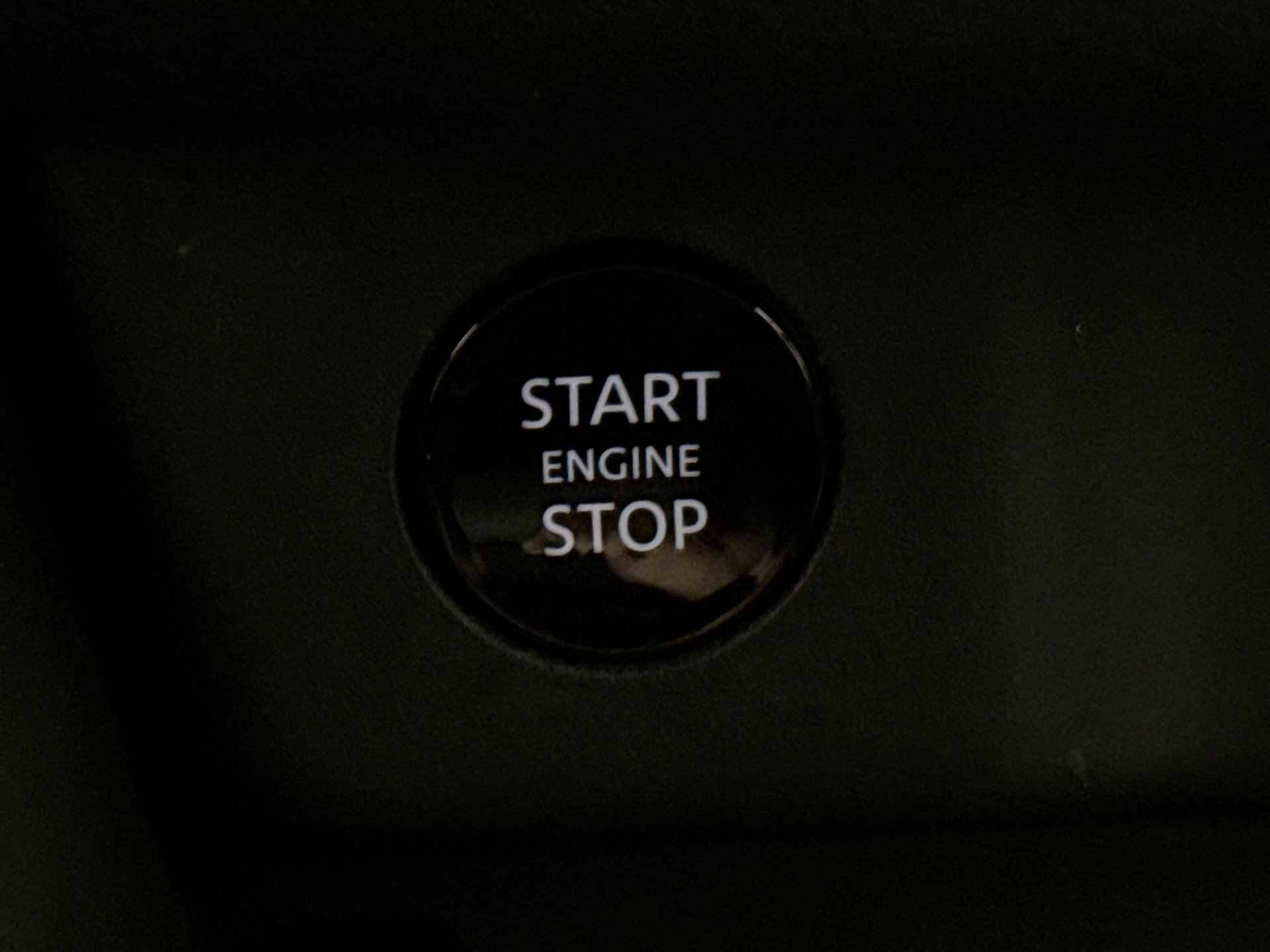 Used 2025 Nissan Rogue SV image 18