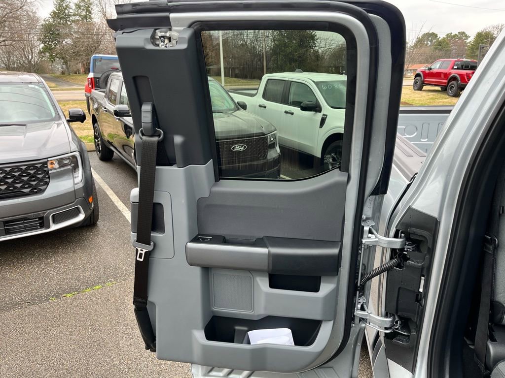 New 2026 Ford F150 XLT w/ XLT Chrome Appearance Package image 10