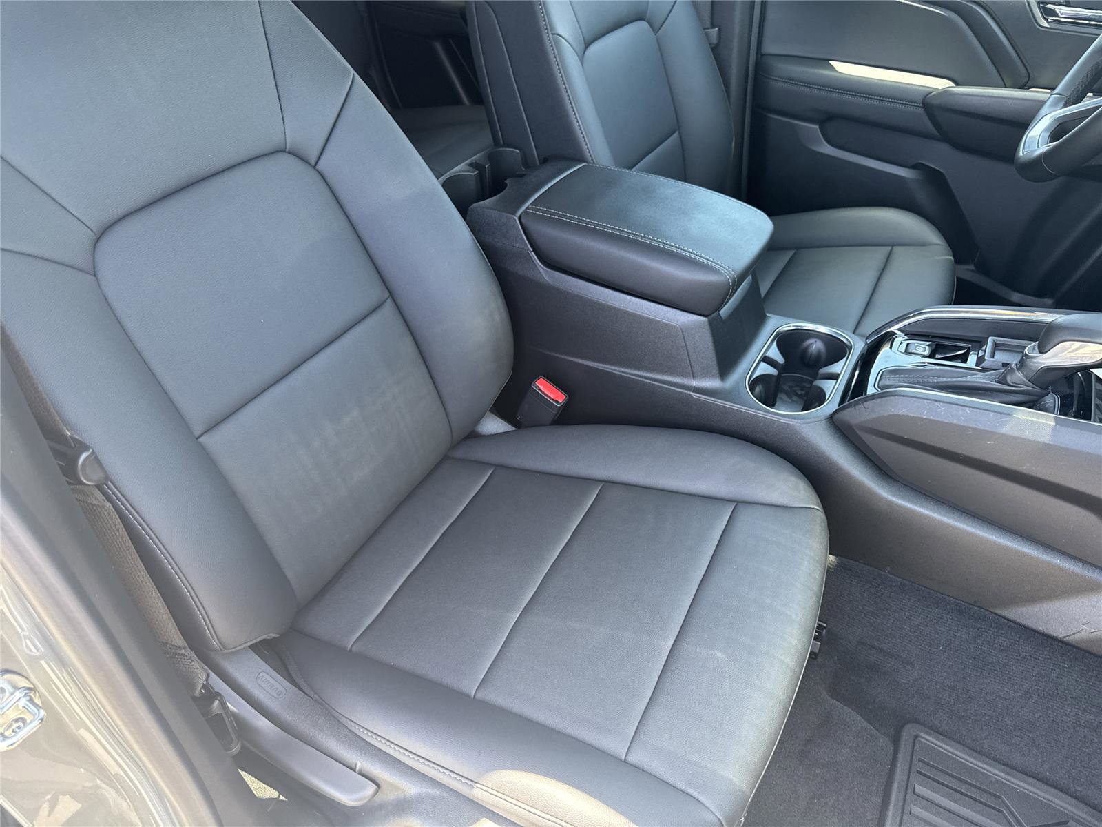 Used 2024 GMC Canyon Elevation w/ Elevation Premium Package RWD image 33